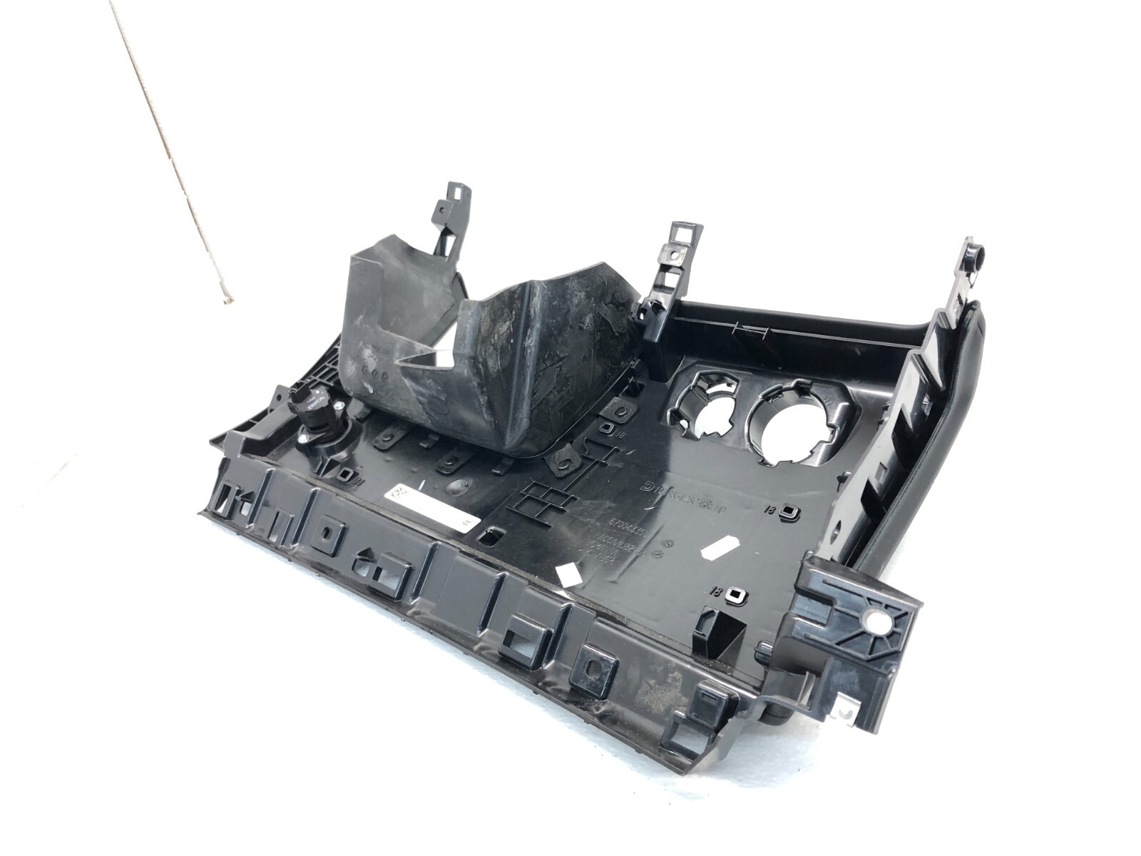 2017-2020 MASERATI LEVANTE LEFT DRIVER FRONT DASH LOWER KNEE TRIM PANEL OEM