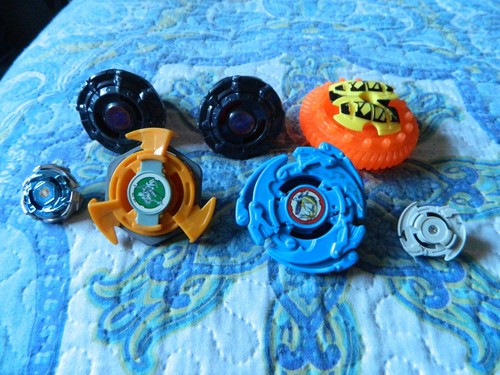 Lotto BeyBlade TOMY Hasbro - Foto 14 di 19