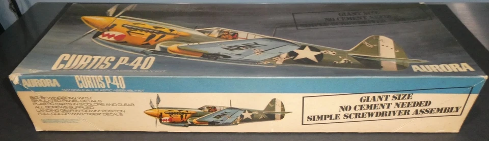 1:27 AURORA 378: CURTISS P-40E KITTYHAWK Foto 2 de 4