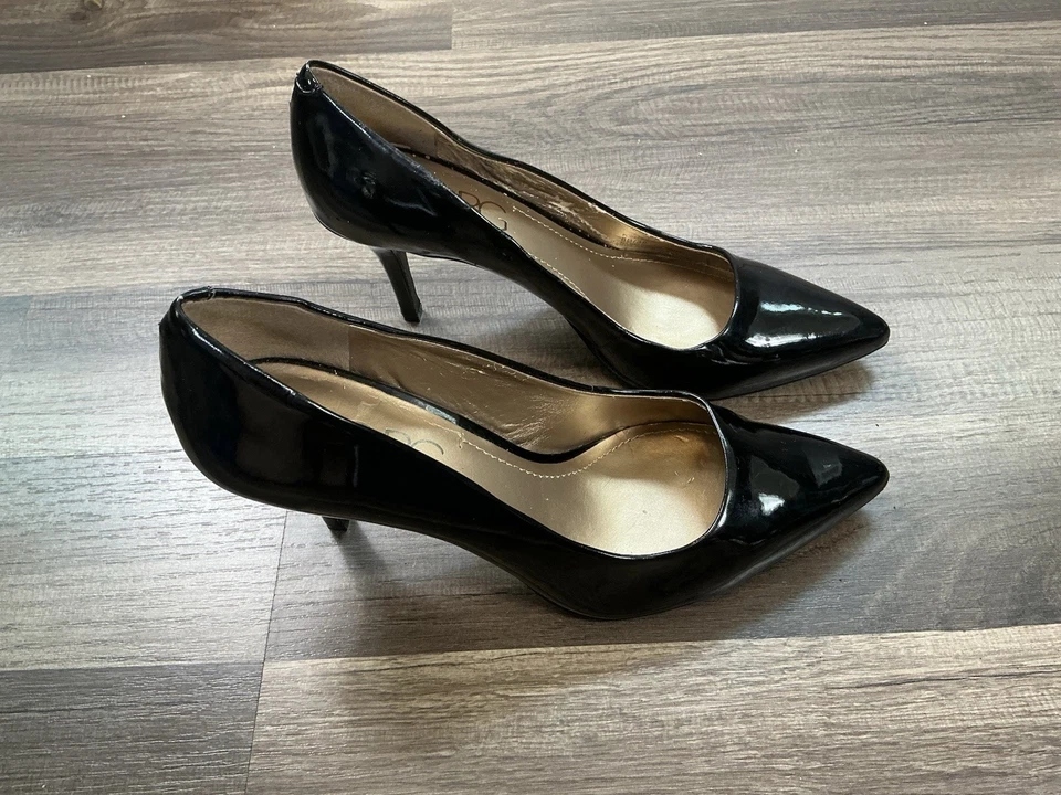 Zapatos BCBG Paris 8B charol negro punta punta aguja coquetos románticos Foto 2 de 4