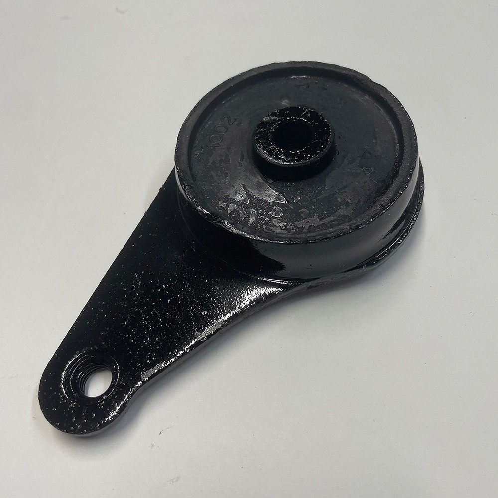 Front Engine Mount Bracket 1PC For Dodge Shadow; Chrysler Shadow 90-89 4448455