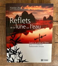 Reflets De La Lune Sur L'eau