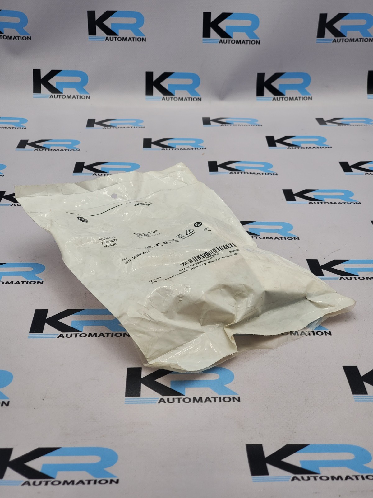Surplus Pre-Owned Allen Bradley 871P-D20BP40-D4 /B Proximity Sensor