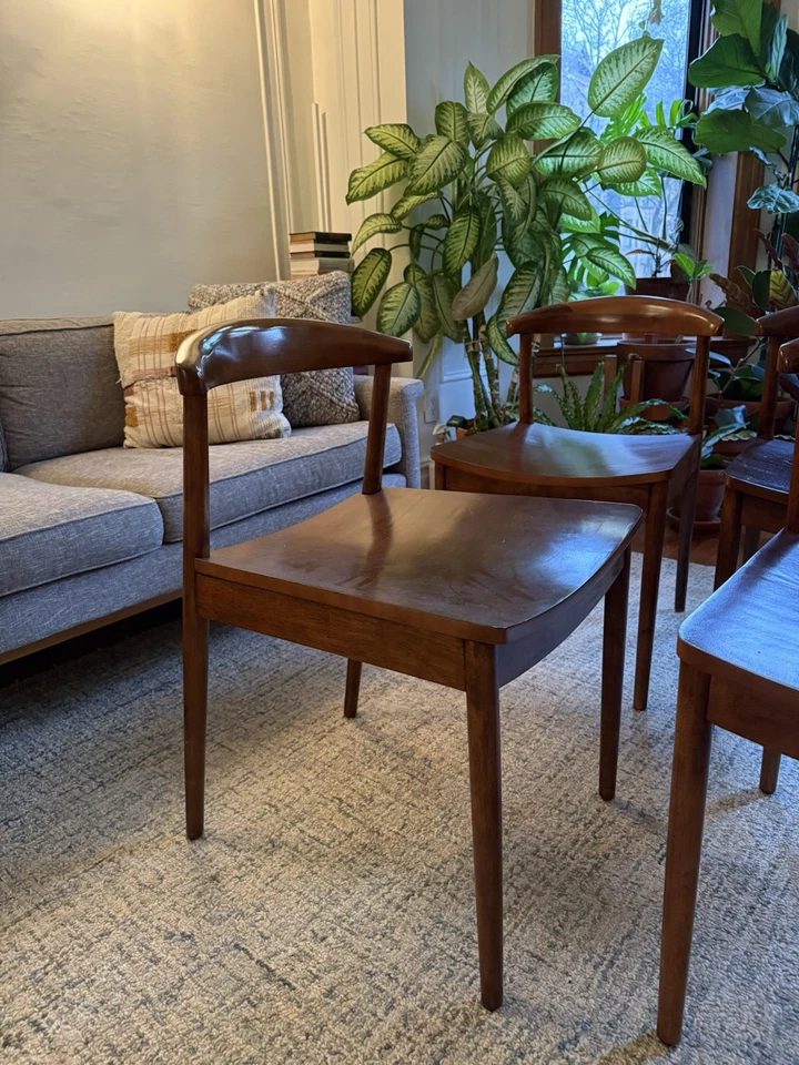 Juego de 4 sillas de comedor West Elm “Lena” álamo con acabado espresso Foto 3 de 4