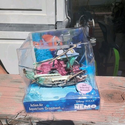 Disney Finding Nemo Sunken Ship Action Air Aquarium Ornament In Damaged Box