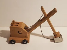 VINTAGE CREATIVE PLAYTHINGS FINLAND WOOD CONSTRUCTION VEHICLE TRUCK STEAM SHOVEL