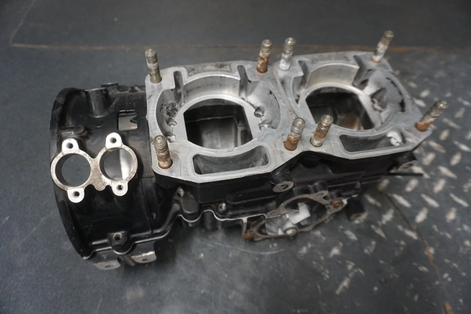 1992-2005 Arctic Cat OEM Crankcase Ass'y EXT Mountain Cat Pantera ZR Cougar 580