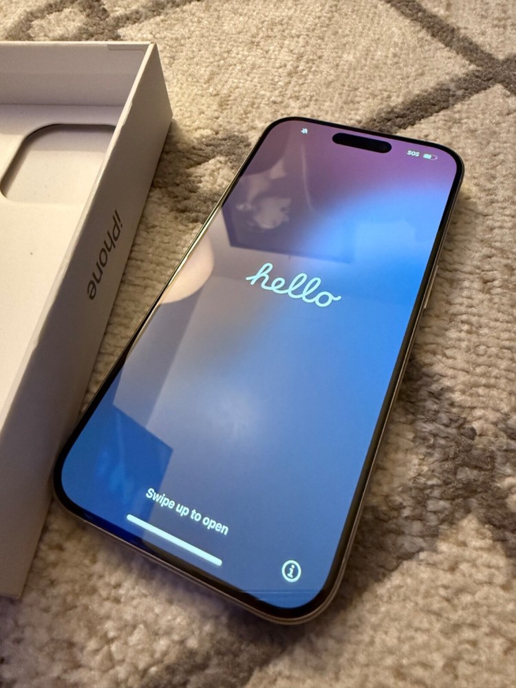 Apple iPhone 15 Pro - 256 GB - Natural Titanium (AT&T)