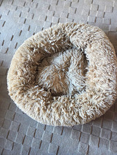Silentnight Fluffy Donut Dog Bed Medium Beige 65cm Round Washable