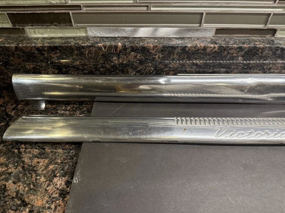 1952 1953 1954 Ford Victoria 2 portas acabamentos cromados (2) - Imagem 3 de 4