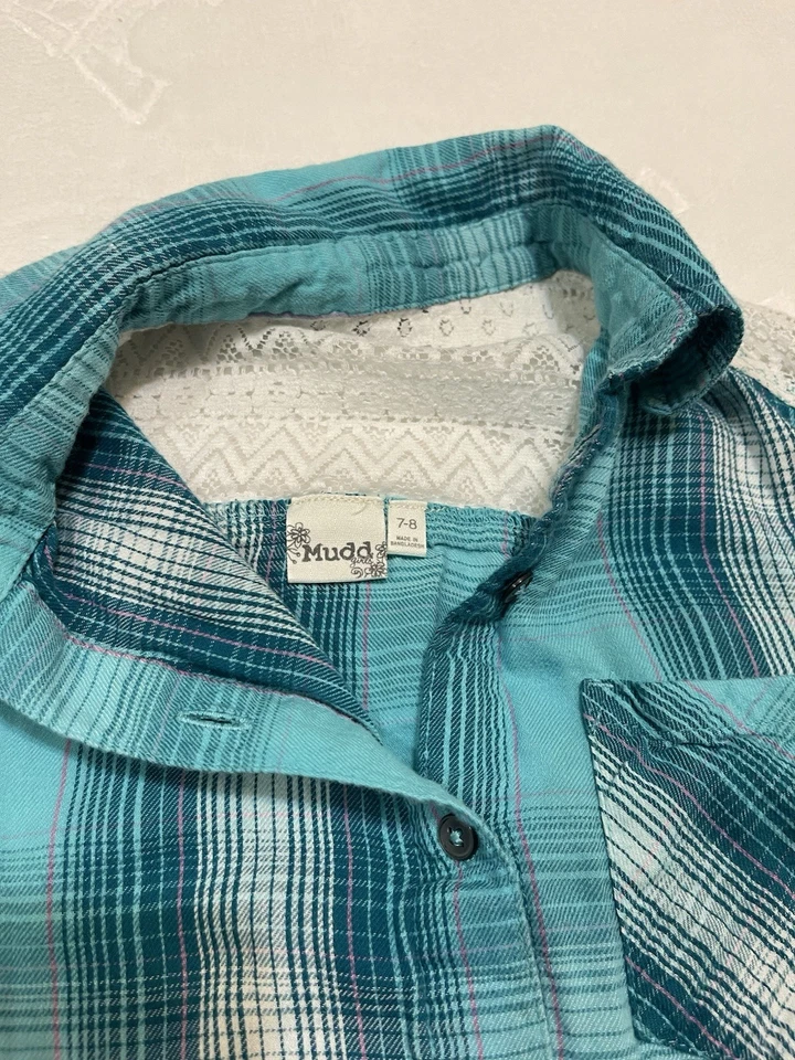 Mudd Girls Long Sleeve Green Plaid Button Up With Lace Accent Size 7/8 - Image 2 of 3
