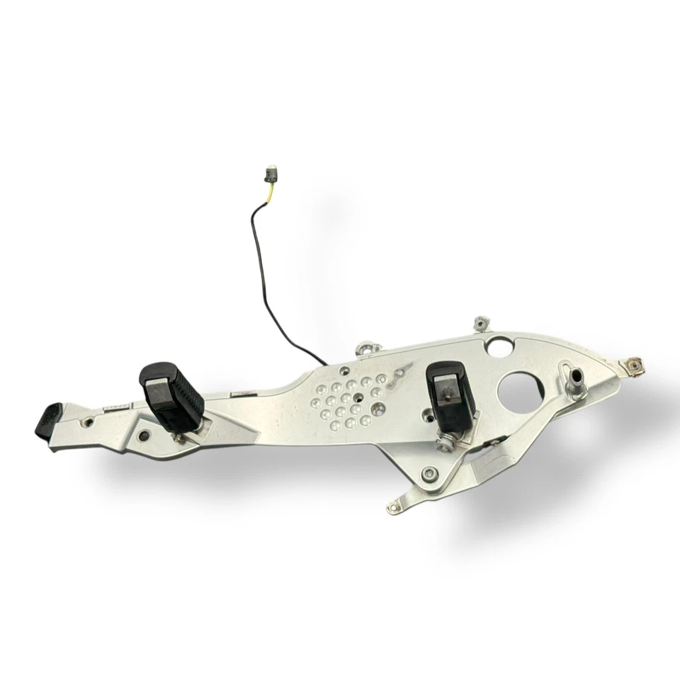 00-06 Placa reposapiés derecho BMW R1150RT R850RT OEM 46712335898 con pedales e interruptor Foto 2 de 4