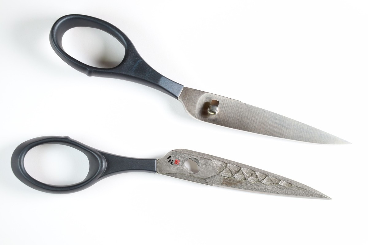 Mcusta Knives Zanmai Tactical Scissors Seki Japan Damascus