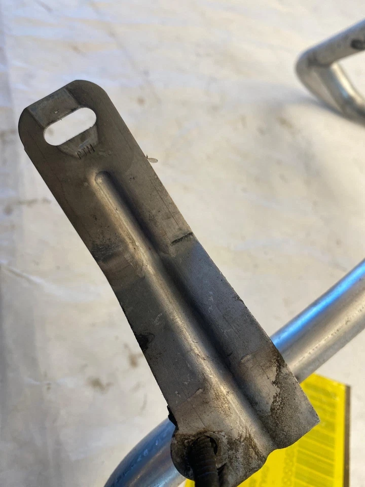 Chevrolet Uplander 2005-2006 aire acondicionado refrigerante manguera de succión a evaporador Foto 3 de 4