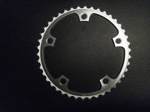 Shimano SG DURA ACE FRONT Chainring 42 T BCD 130 '90 NOS paracatena CORONA "OF" - Picture 3 of 4