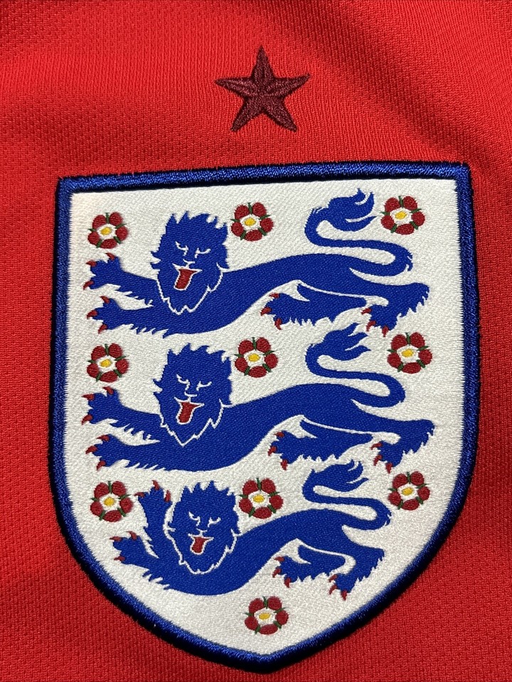 Nike England Mens Size Small Soccer Jersey Football Kit Red eBay
