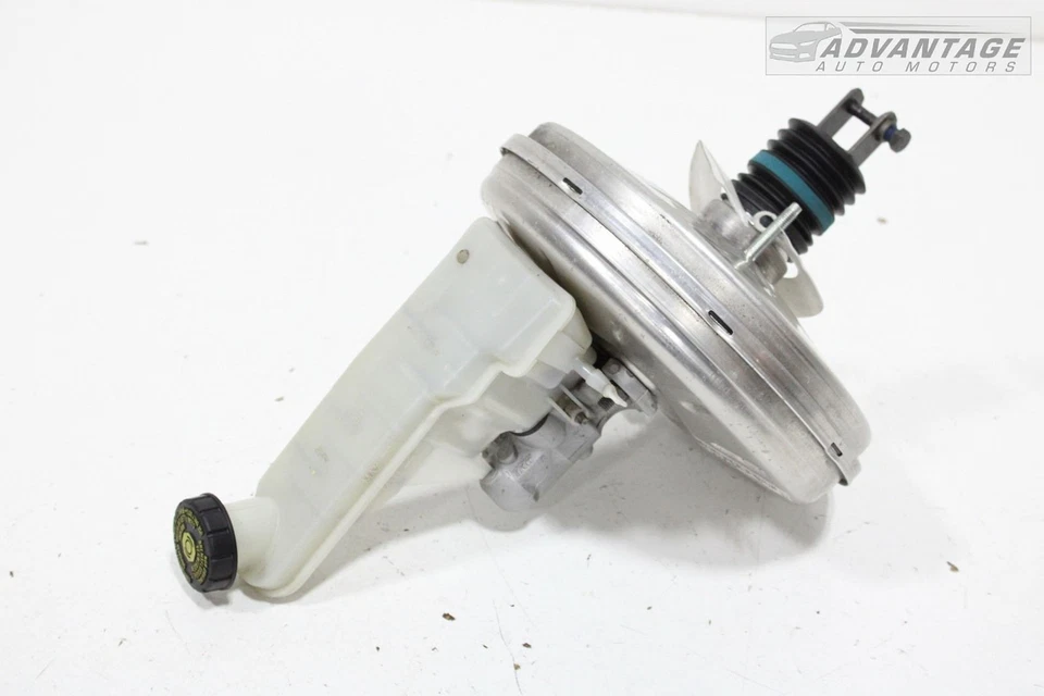 2014-2019 MERCEDES CLA250 C117 BRAKE MASTER CYLINDER & BOOSTER & RESERVOIR OEM - Imagem 2 de 4