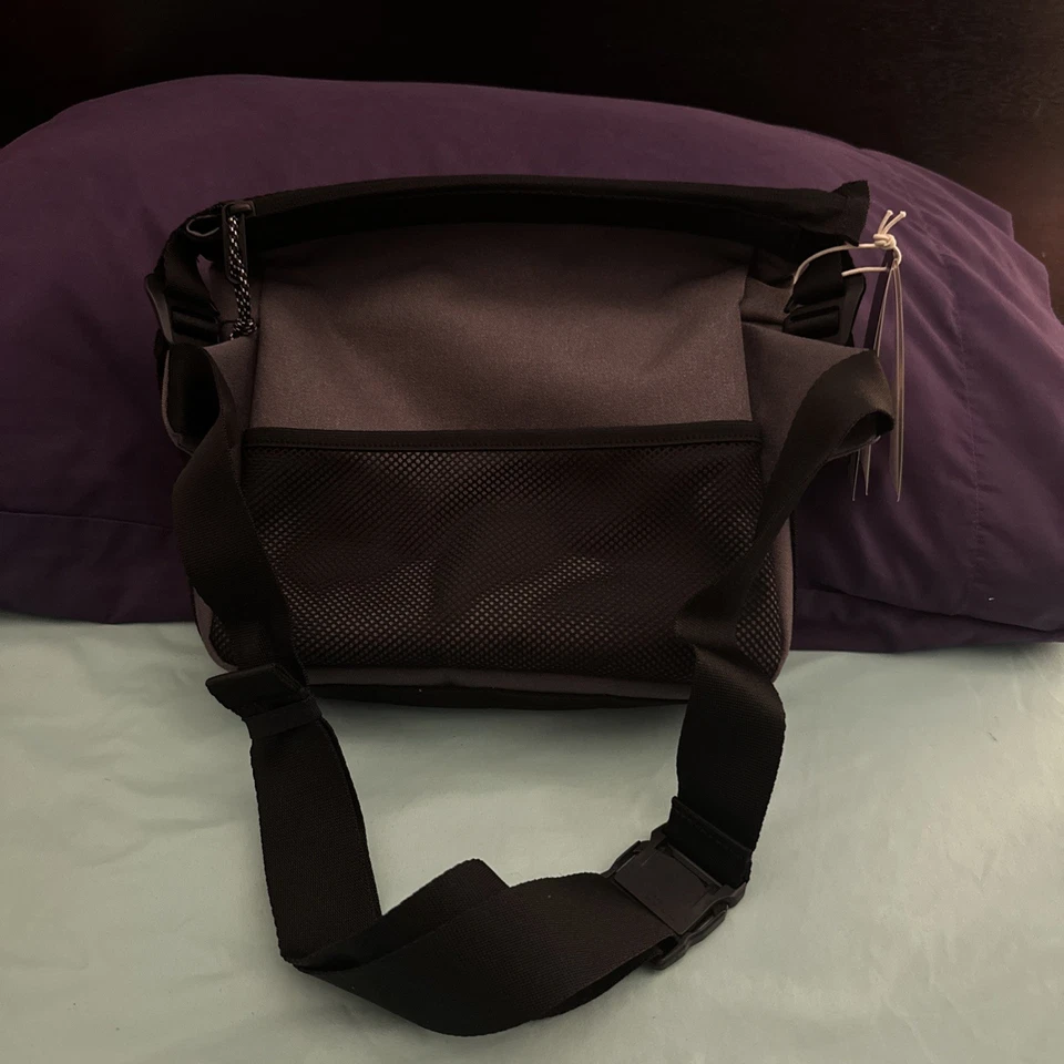 FIFA Club World Cup 2025 Volunteer ADIDAS bag & Water Bottle - Image 4 of 4