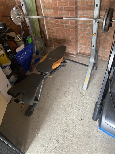 York Fitness weight bench and Bar With Weights - Picture 7 of 7