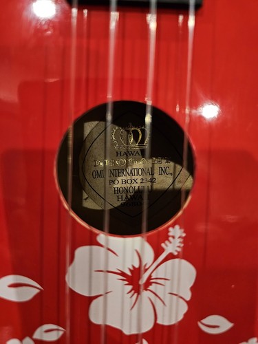 Vintage Hawaiian Leolani Brand Beautiful Bright Red with White Hibiscus Flowers+ - Picture 3 of 16