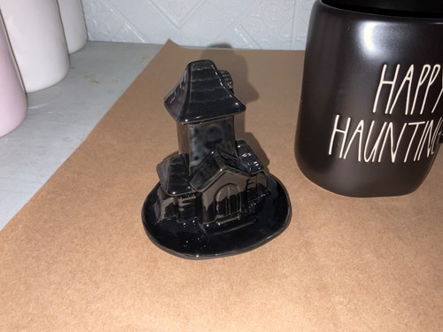 New RAE DUNN Halloween “HAPPY HAUNTING” 2 SIDED Black Mug W/ HOUSE Topper - Picture 3 of 7