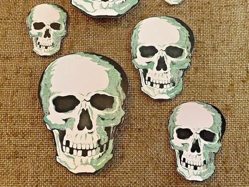 U Choose Vintage Inspired Glitter Glowing Skull Halloween Cardstock Decoration - Picture 8 of 9