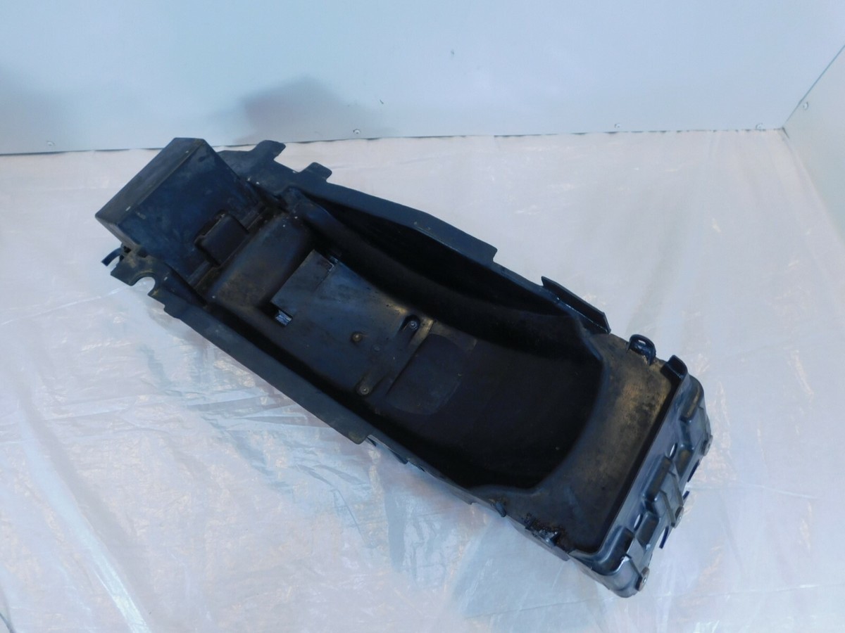 1994-2001 Kawasaki Ninja ZX11 ZX1100 Rear Wheel Fender Mudguard