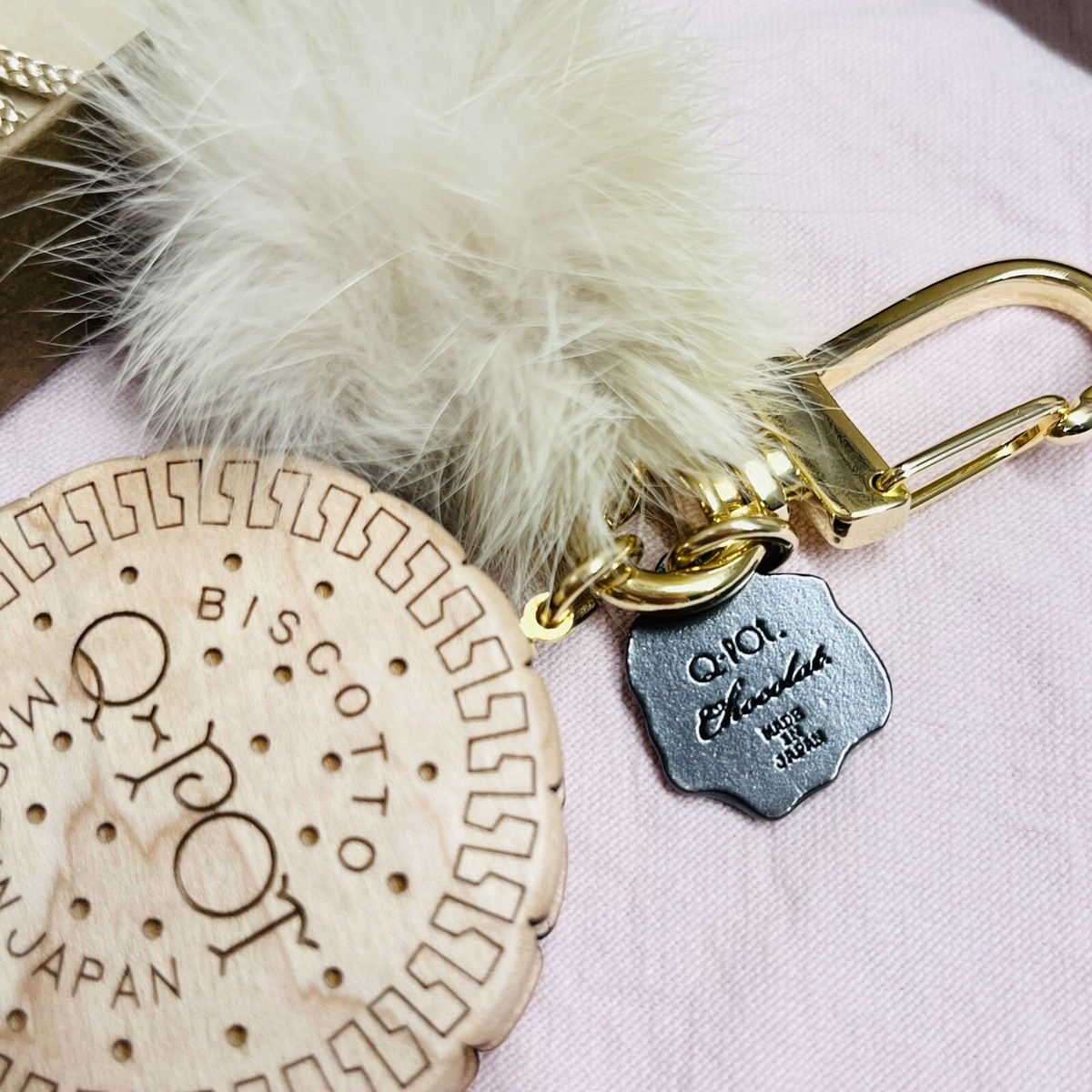 Q-pot. Japan Limited Biscotto Biscuit Wood Key Holder Bag