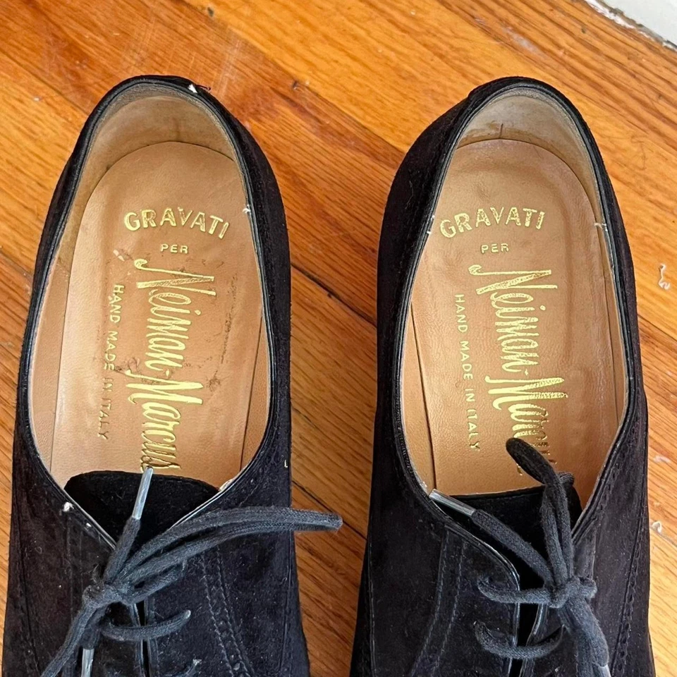 Vintage 1970s Gravati Italian Black Suede Leather Pointed Toe Oxford Pumps 8 - Image 4 of 4