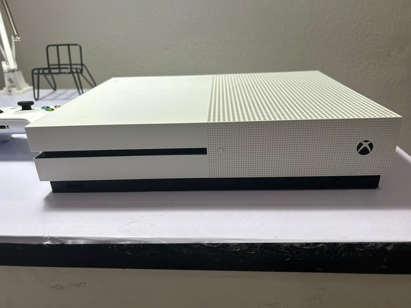 Microsoft Xbox One S 1TB Consola (234-00011)