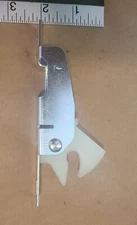 DIXIE NARCO 368, 440, 501T SODA VENDING MACHINE BURST INNER DOOR LATCH