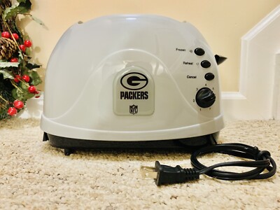 Green Bay Packers 2-Slice Logo Toaster by Intertech Model CT
