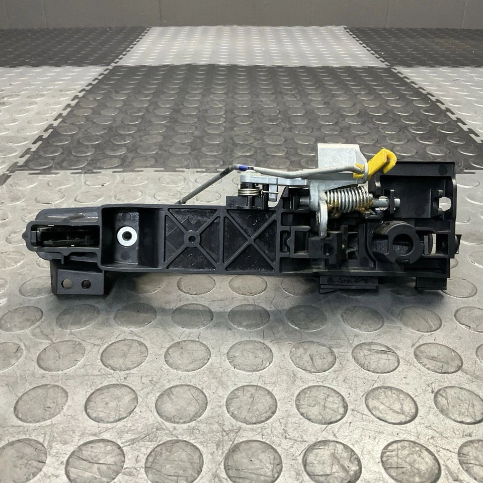 Conjunto de manija de puerta exterior lado pasajero trasero derecho Ford Taurus 2010-2012 OEM Foto 2 de 4