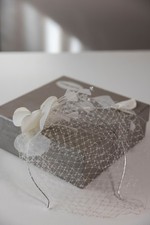David's Bridal Birdcage Headband Wedding Veil Good Condition Used with Box