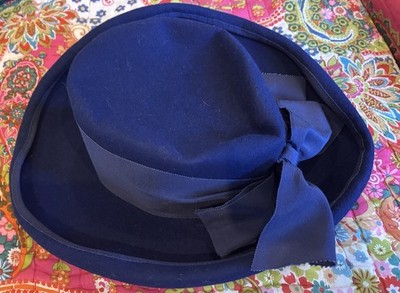 NEW VTG Betmar Made in USA Navy Wool Felt Cloche Hat with 