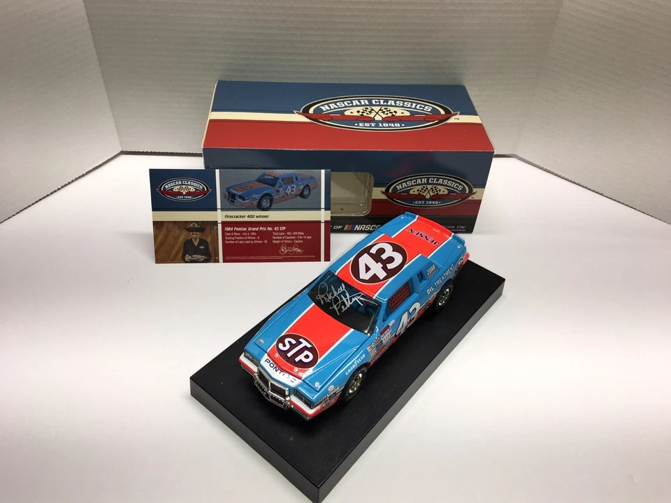 RICHARD PETTY AUTOGRAPHED #43 STP 1984 FIRECRACKER 400 200TH WIN 1/24 - Image 3 of 4