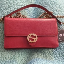 Gucci Red Pebbled Logo Gold Hardware Chain Strap Shoulder Bag
