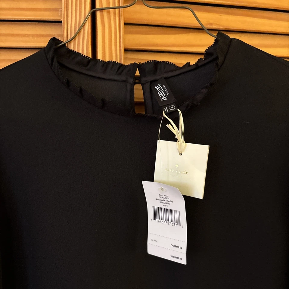Vestido Kate Spade Saturday preto com babado gola 3/4 manga curta tamanho 2 novo com etiquetas - Imagem 3 de 4