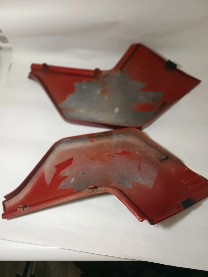 Suzuki GS1100E Side Covers – Red – Left & Right Set – OEM - Image 3 of 4