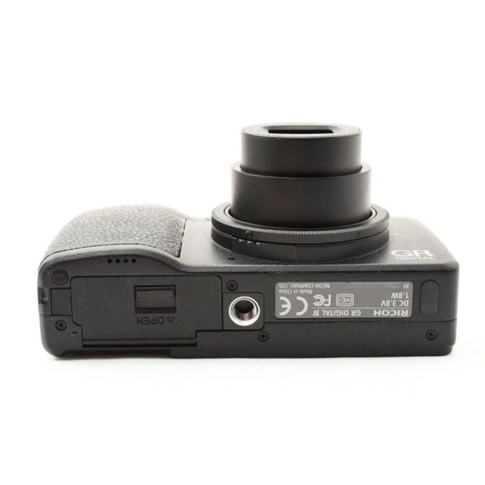 Ricoh GR DIGITAL IV 10.4 MP Digital Camera Black Exposure