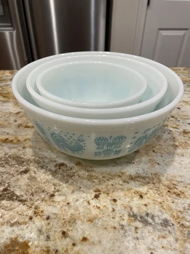 Pyrex 401 402 403 amish butterprint nesting bowl set