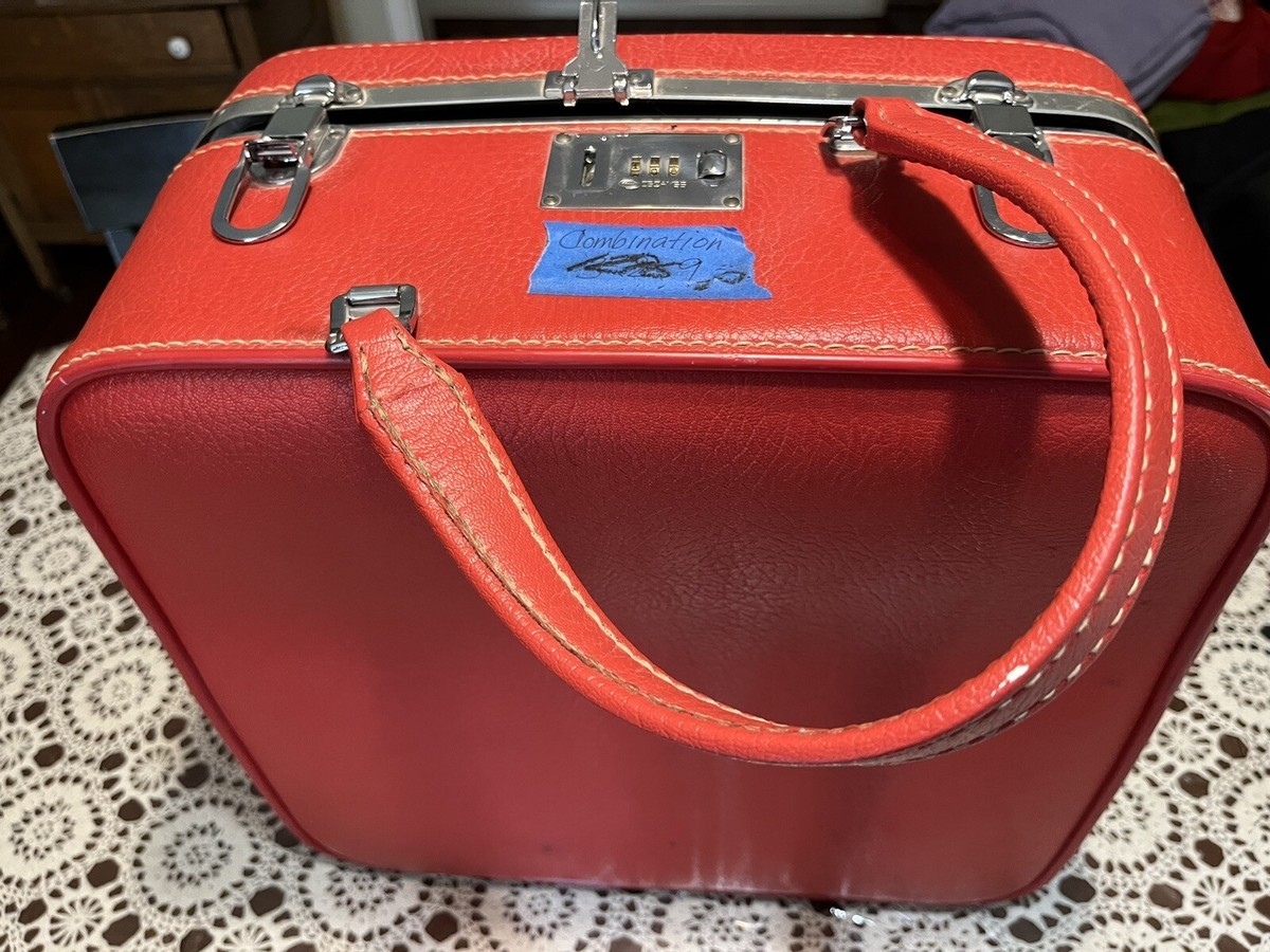 Vintage red Ventura Train Travel Case Luggage Retro 60’s or 70’s Handle  Rar