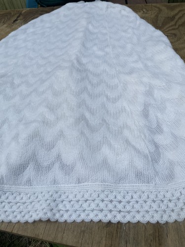 Vtg 60s White Crochet Poncho Cape Fringe Hippie Coat Textured Pattern Knit Lace - Picture 17 of 20