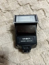 MINOLTA MAXXUM 4000 AF FLASH.