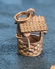 Wishing Well Silver Charm 15x10mm