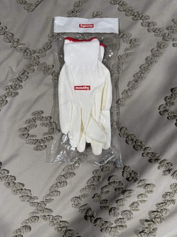 Supreme Rubber Palm Work Gloves Non-Slip Grippers White/Red One Size