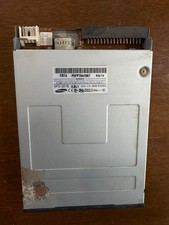 Samsung SFD-321B 3.5 inch 3 1/2 Internal Floppy Disk Drive - Untested