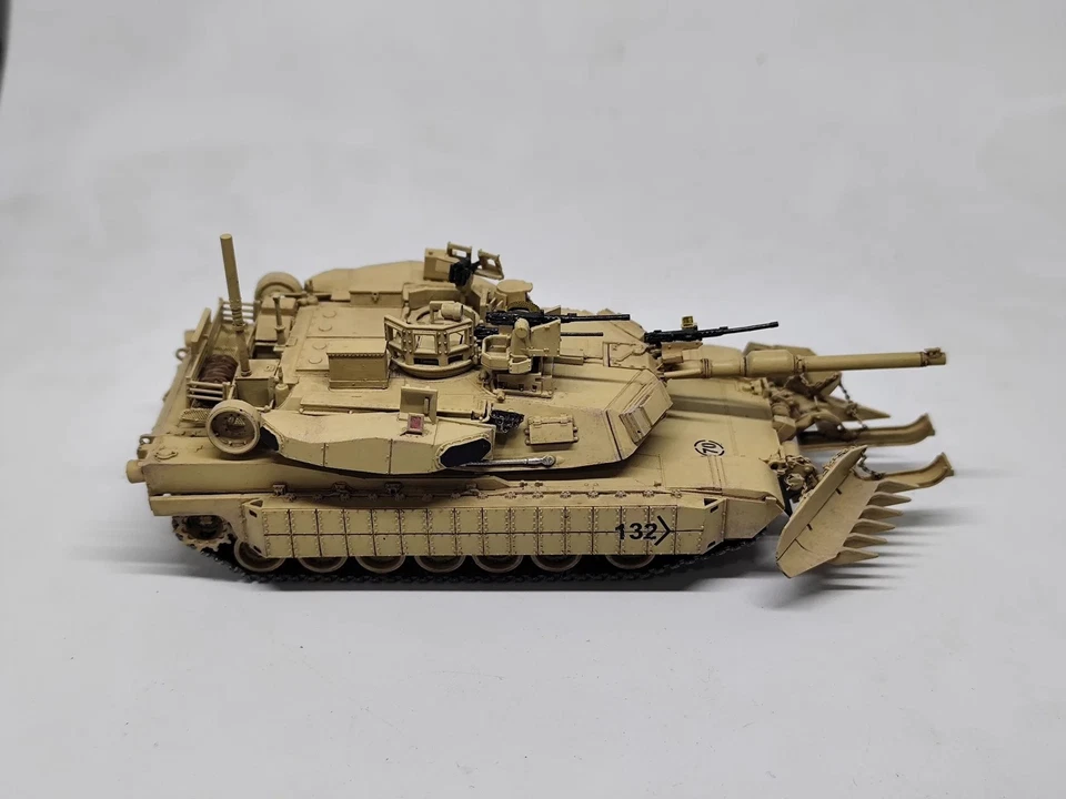 1/72 US M1 Abrams modified main station tank model - Image 4 of 4