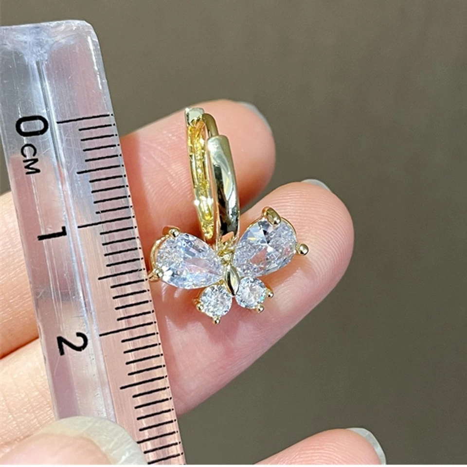 Charming Orecchini Farfalla Zirconi Perfetti Da Uso Quotidiano ed Eventi Formali - Immagine 3 di 4