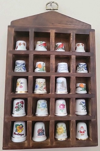 Wooden Display Case Shelf wall Hanging 20 Thimbles Vintage READ - Picture 2 of 20